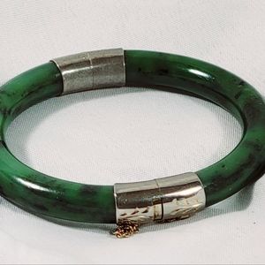 1950s vintage green jade with silver cover edges and silver secure chains